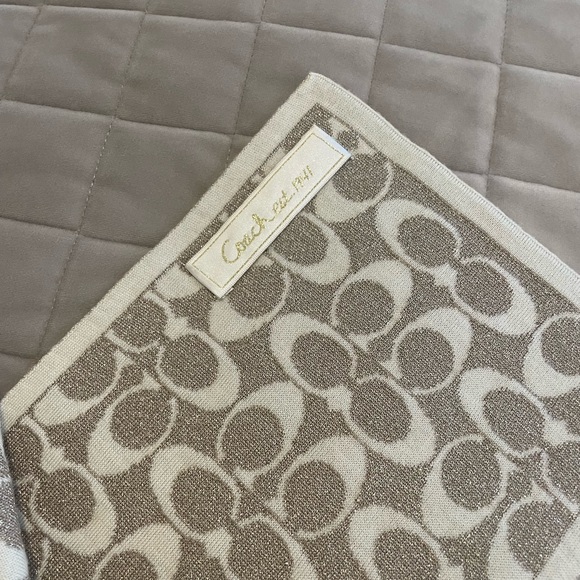 Coach Gold and Creme scarf - Picture 2 of 2